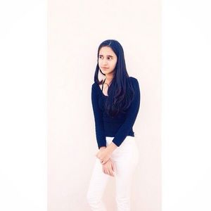 Meet your Posher, Elisha